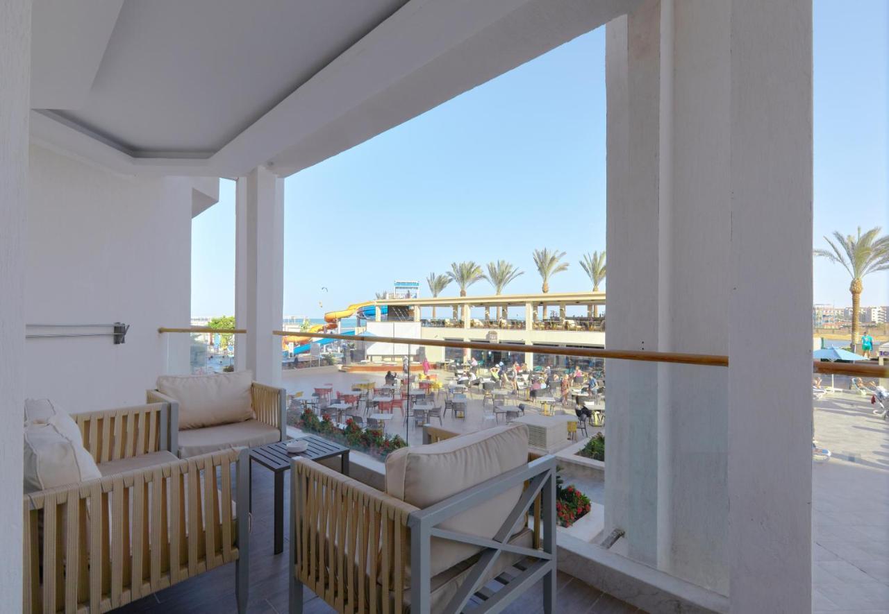 Bellagio Beach Resort & Spa Hurghada Exterior photo A balcony